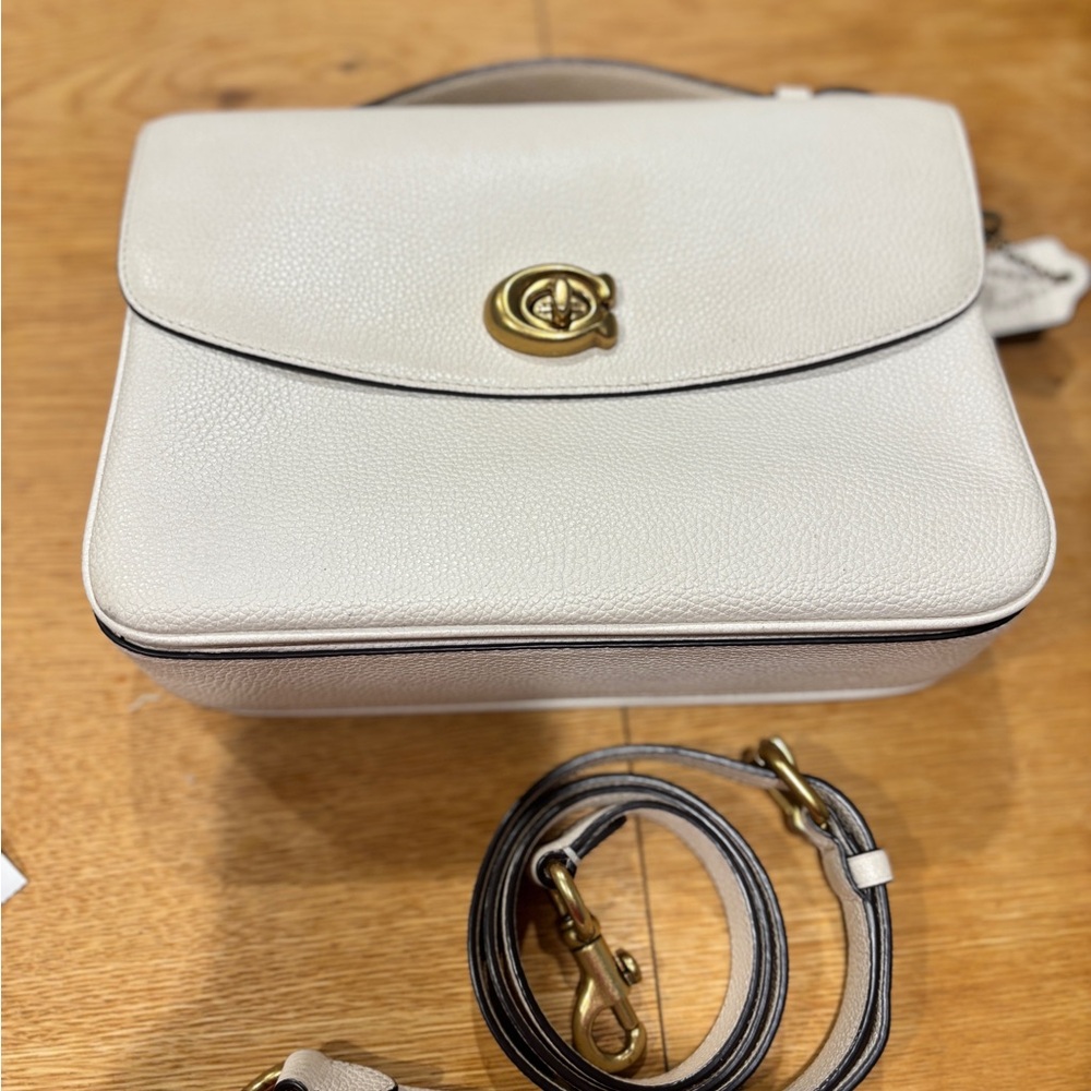 Coach Cassie 26 in Chalk White
